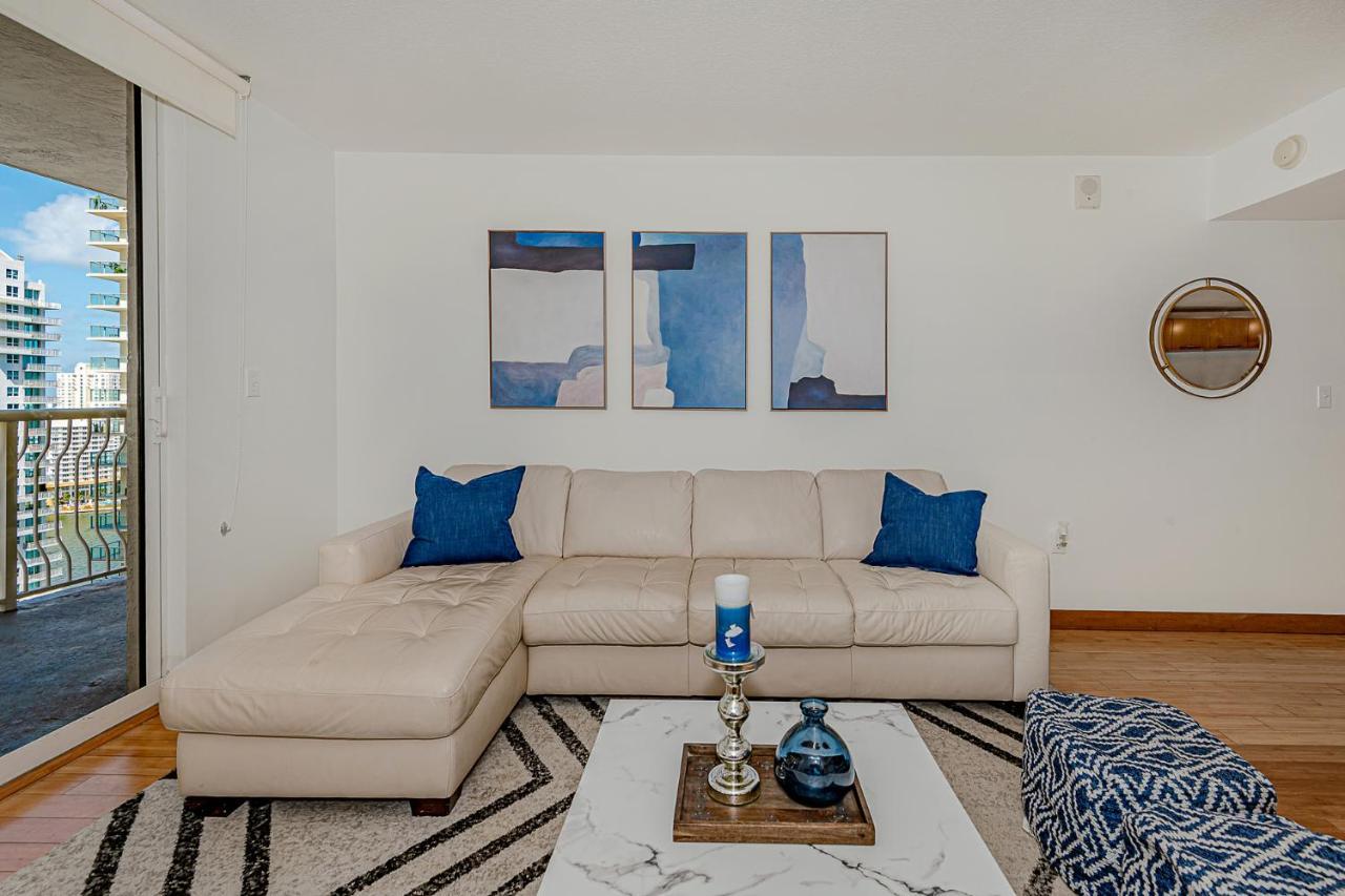 Lovely Condo With City & Ocean Views. Sleep Up To 6 People! Miami Bagian luar foto