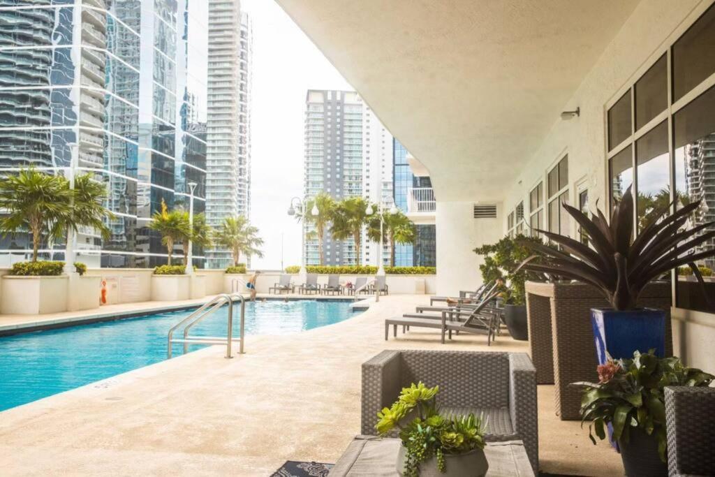 Lovely Condo With City & Ocean Views. Sleep Up To 6 People! Miami Bagian luar foto