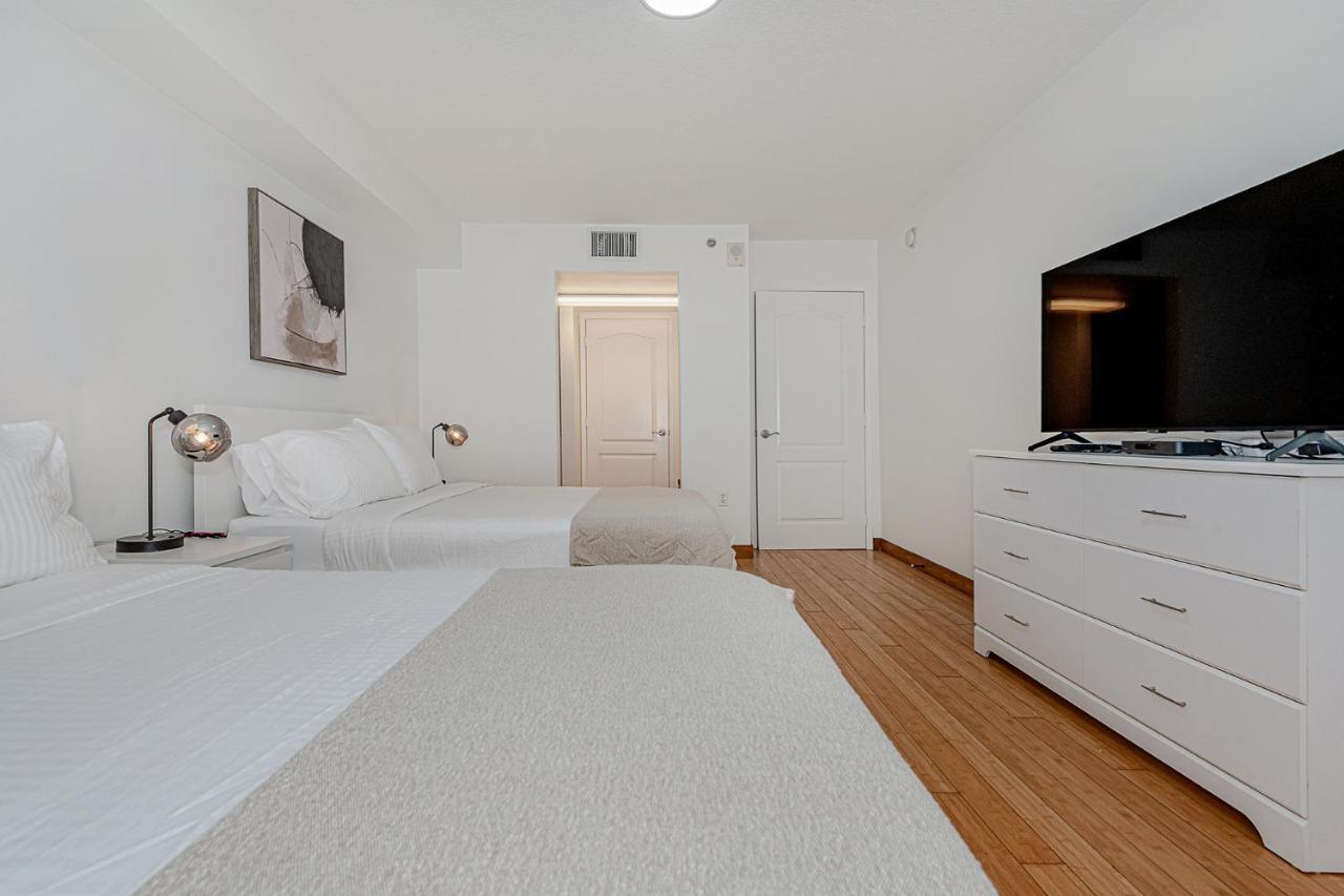 Lovely Condo With City & Ocean Views. Sleep Up To 6 People! Miami Bagian luar foto