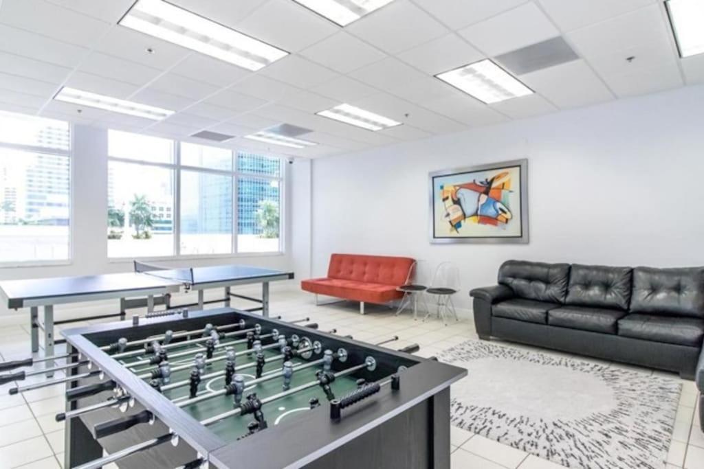 Lovely Condo With City & Ocean Views. Sleep Up To 6 People! Miami Bagian luar foto