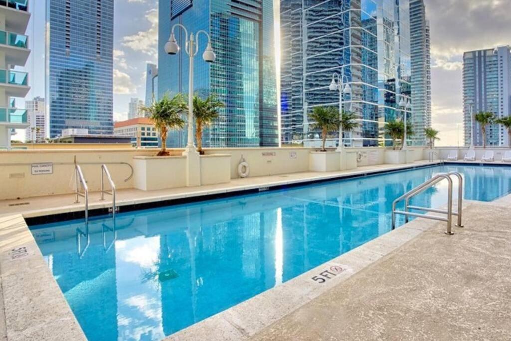 Lovely Condo With City & Ocean Views. Sleep Up To 6 People! Miami Bagian luar foto